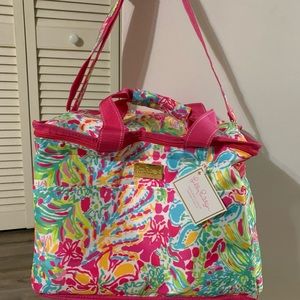 Lilly Pulitzer nice size cooler.  10” x 12”.  Side pockets.   $65